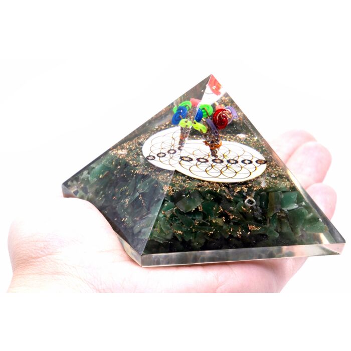 Orgonite Pyramid - Green Acewnturine Nd Flower Of Life - 7cm