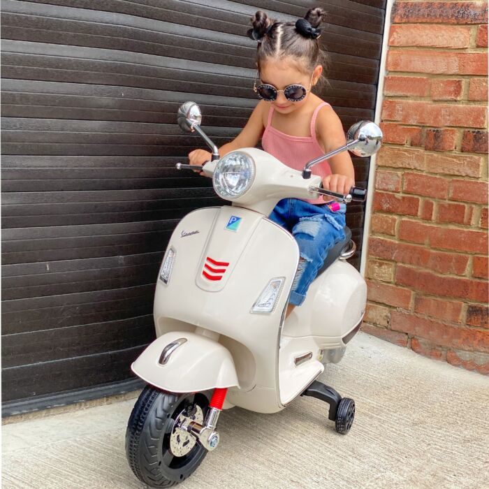 Vespa Kids Ride On Motorcycle, 6v, W/led Lights - White - Homcom