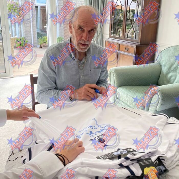 Tottenham Hotspur Fc 1981 Ardiles & Villa Signed Shirts (dual Framed)