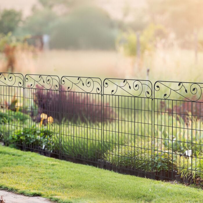 Outsunny 4pcs 43in X 11.5ft Decorative Fence Panels, Outdoor Garden Fencing, Rustproof Metal Wire Landscape Edging Animal Barrier, Black