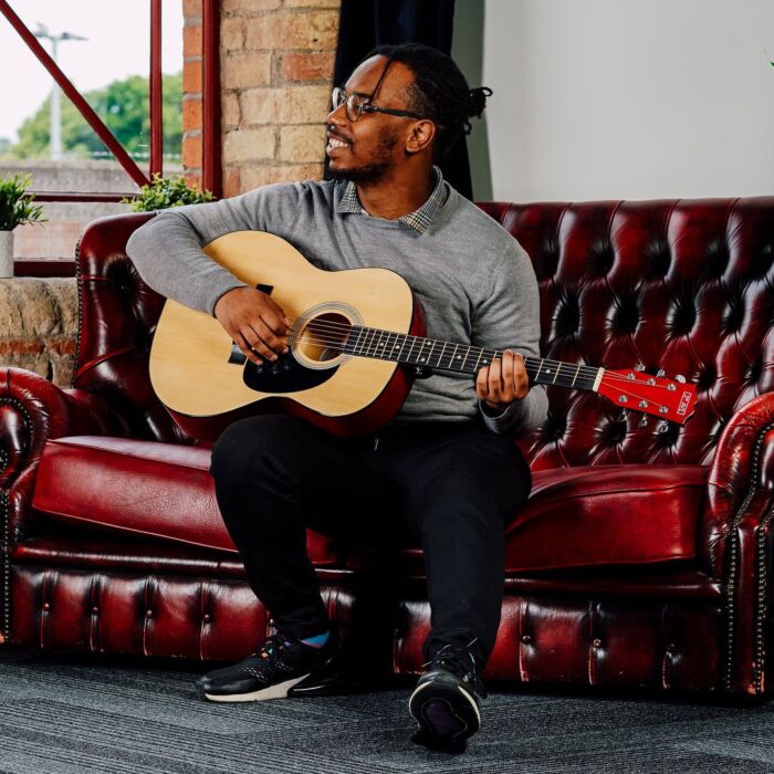 3rd Avenue Full Size Acoustic Guitar Pack
