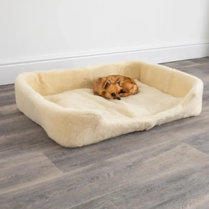 Merino Wool Large Pet Bed - Natural (white)