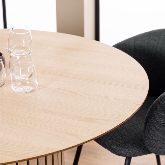 Linley Round Dining Table In White Oak