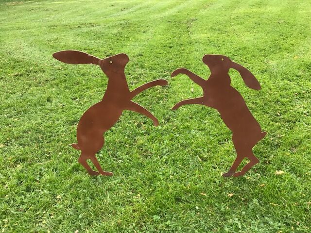 Fenland Hares On Stake X2 Bare Metal/ready To Rust