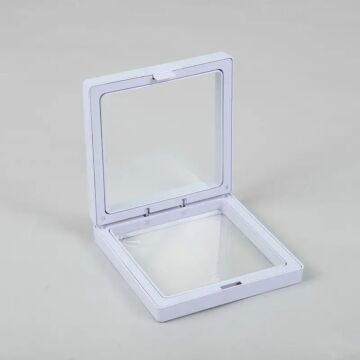 Small 3d Floating Frame Display 7x7cm - White