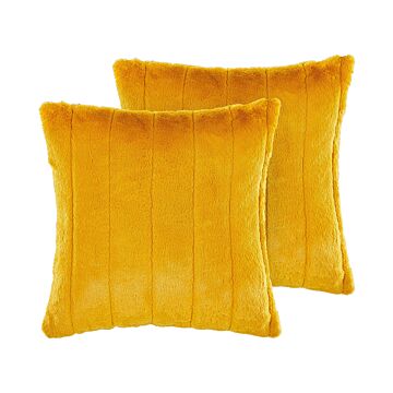 Set Of 2 Throw Cushions Yellow Polyester 45 X 45 Cm Glam Embossed Zipper Furry Living Room Bedroom Beliani