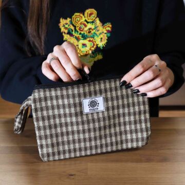 Soft & Natural Handy Gift Pouches & Loop - (assorted Materials) -20x13cm