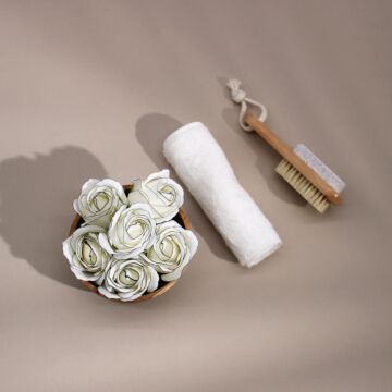 Craft Soap Flowers - Med Rose - Ivory With Black Rim - Pack Of 10