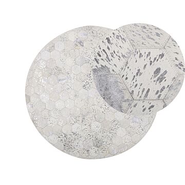 Round Rug Silver With Beige Cowhide Leather Ø 140 Cm Patchwork Hexagons Glamour Beliani