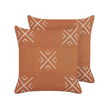 Set Of 2 Scatter Cushions Orange And White Cotton 45 X 45 Cm Geometric Pattern Handmade Removable Cover With Filling Beliani