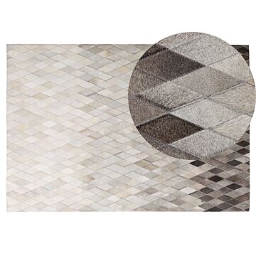 Rug White And Grey Leather 140 X 200 Cm Modern Patchwork Handcrafted Beliani