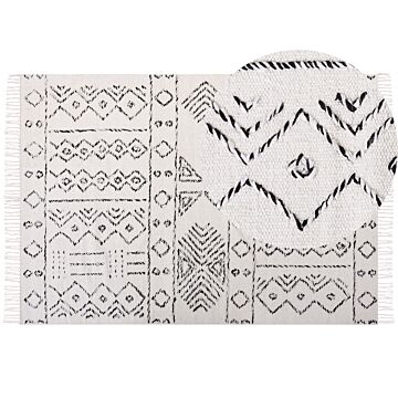 Wool Area Rug Off-white And Black Aztec Pattern 160 X 230 Cm Cm Low Pile Modern Vintage Beliani