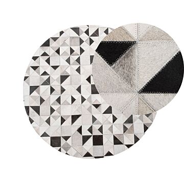 Rug Grey And Black Leather 140 Cm Modern Patchwork Hand Woven Round Carpet Beliani